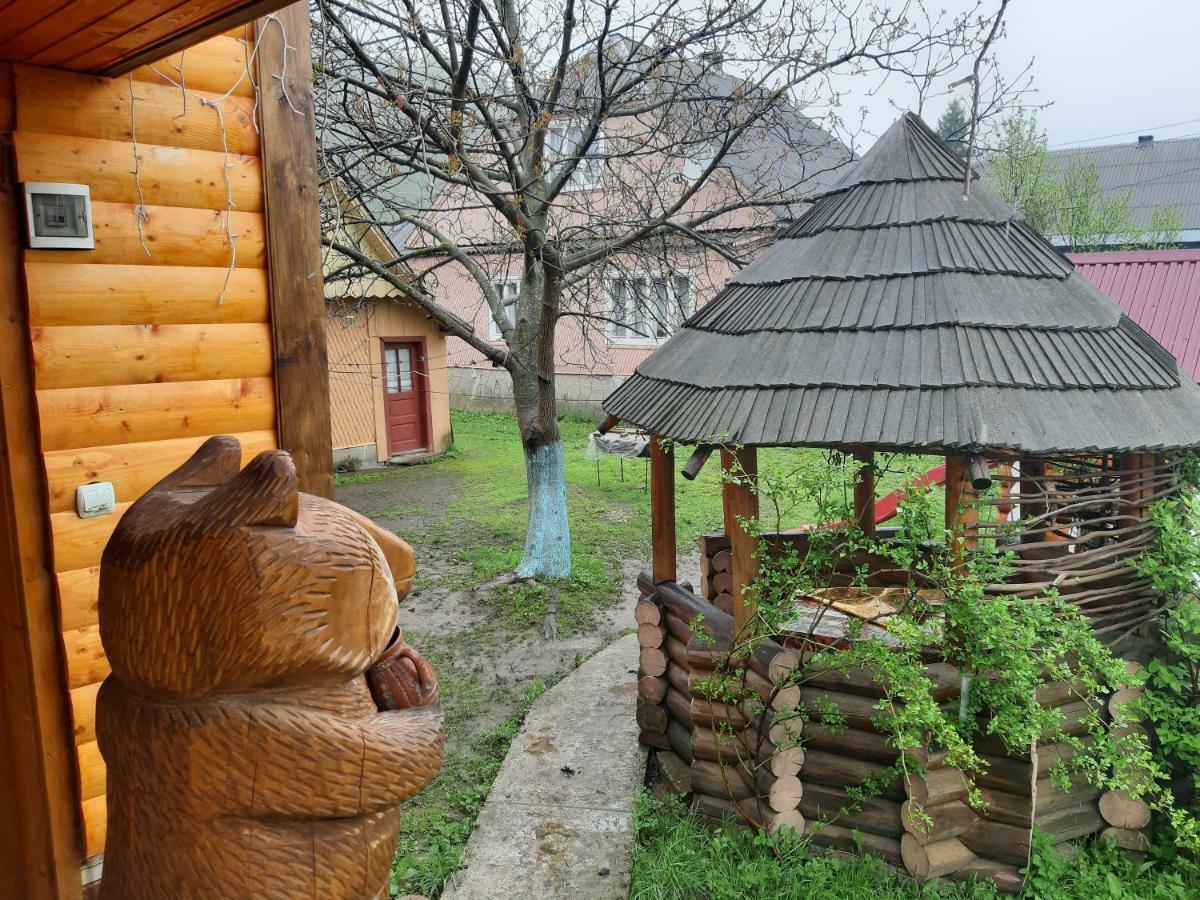 Готель Людмила シネヴィル エクステリア 写真