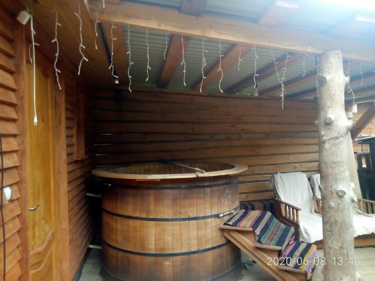 Готель Людмила シネヴィル エクステリア 写真